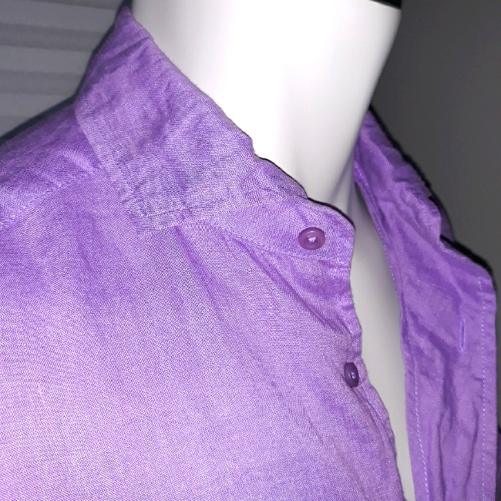 Natural Blue mens lilac purple linen shirt. Large